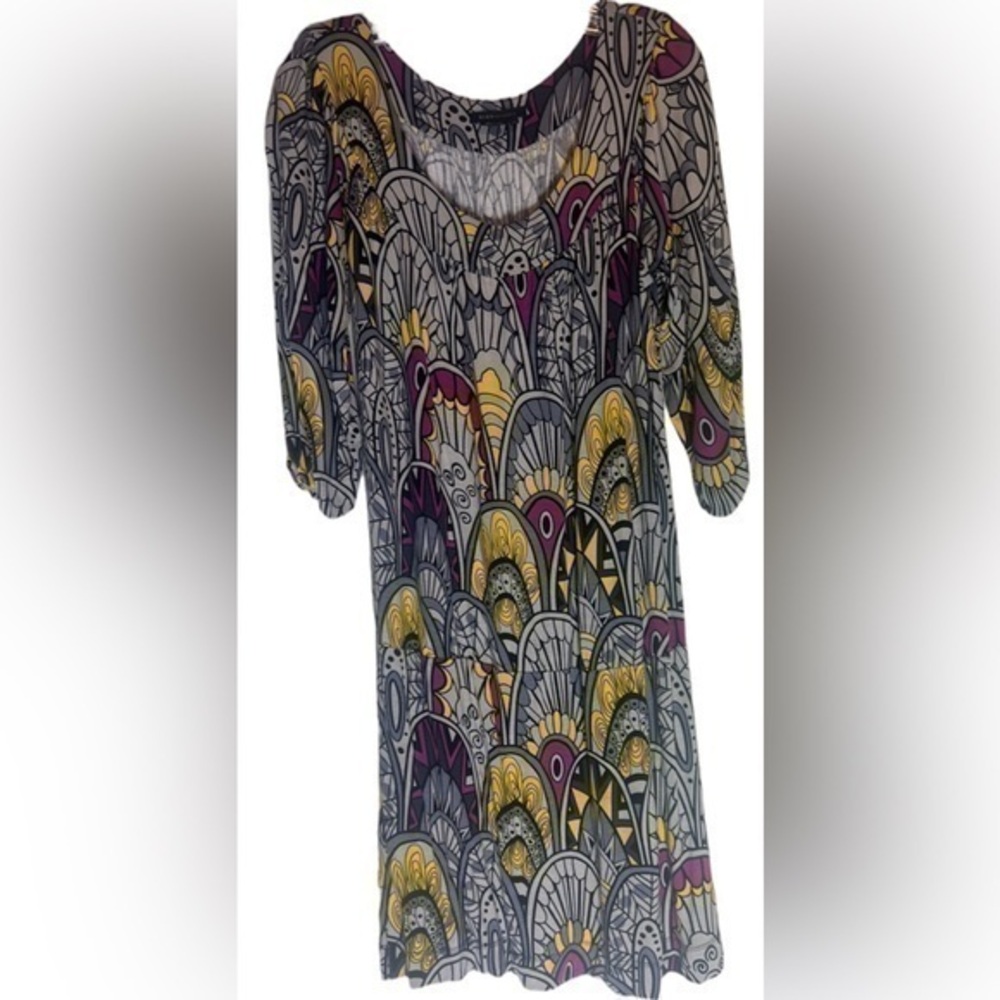 BCBG MAXAZRIA Medium Gray Sheath Dress Retro Print Art Deco Stretch Knit